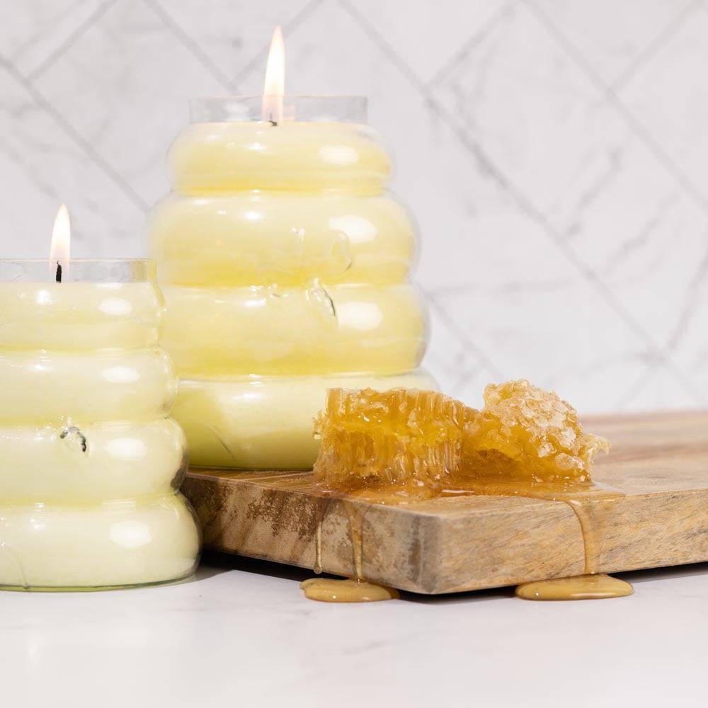 Honey Apple Large Beehive 30oz. - Cheerful Candle Israel